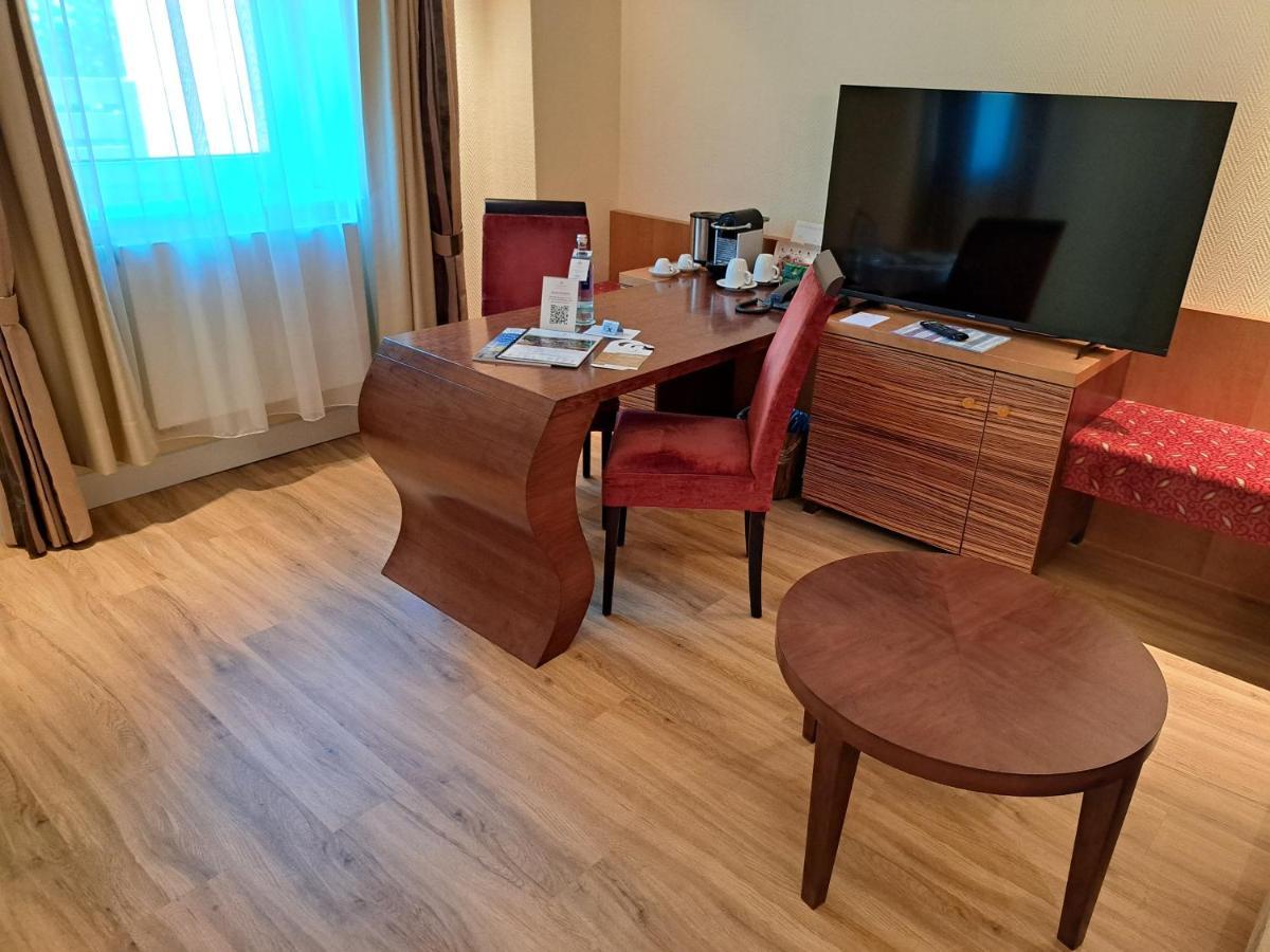 Hotel Heide Kroepke Essel Екстериор снимка